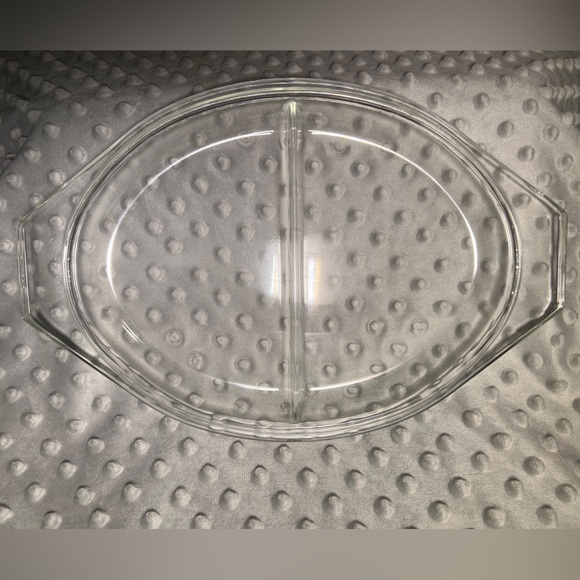 Pyrex Black and White Snowflake Double Sided 1 1/2 Qt Oval Dish with Lid EUC - Picture 8 of 10